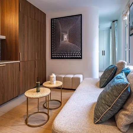 4 Guest - Hausmanian Flat Arc De Triomph Parigi